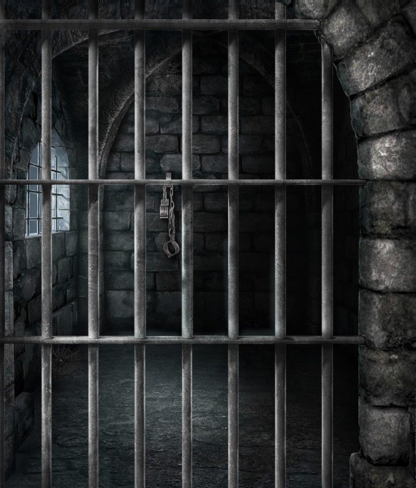 Do Escape Rooms Lock You in a Room?